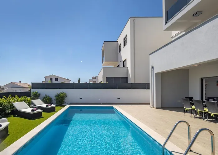 Colin Tribunj * Tribalj