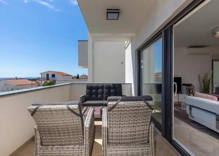 Colin Tribunj Tribalj